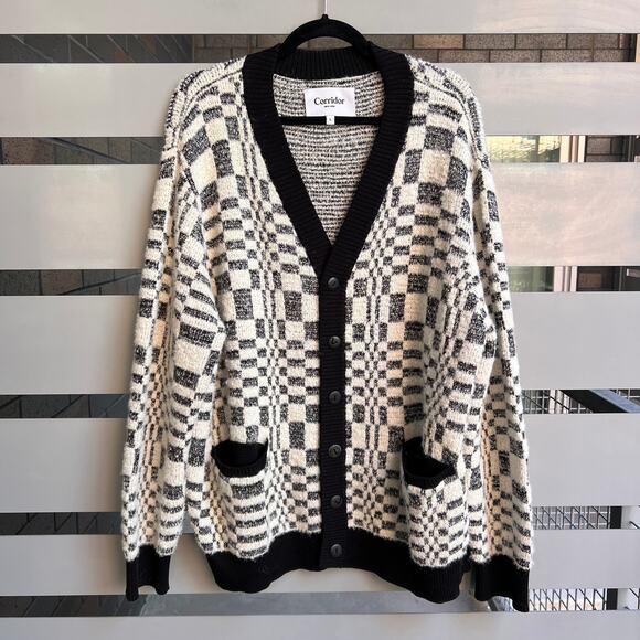 Corridor Optic Alpaca Cardigan Size L - Picture 2 of 8